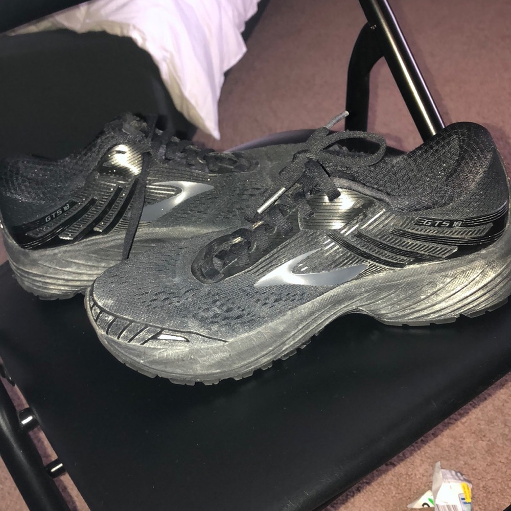 Running shoes